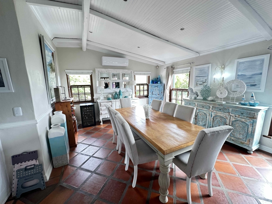 6 Bedroom Property for Sale in Kingfisher Creek Western Cape